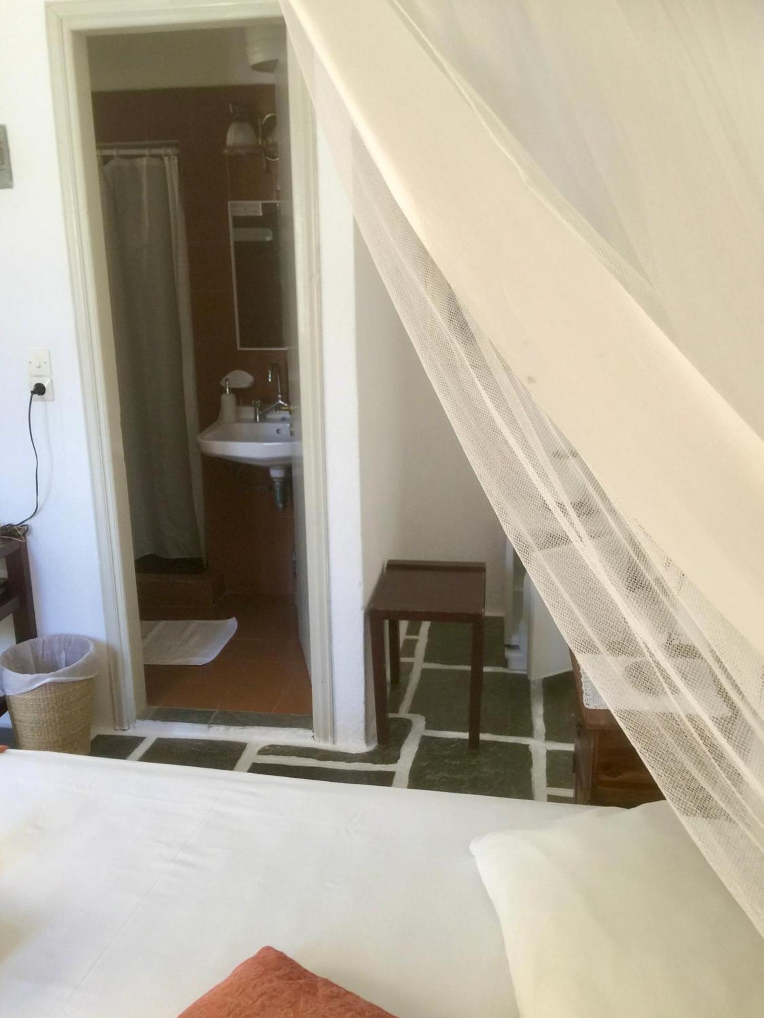 Fanivevisgarden Hotel Folégandros Екстериор снимка